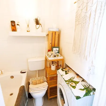 Center Charming Flat -wi-fi 600mbps Apartment *