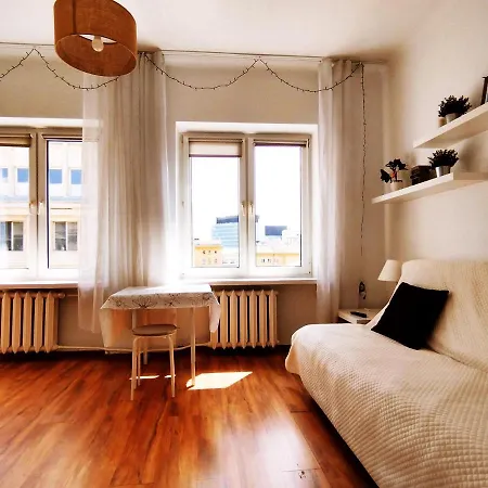 Center Charming Flat -wi-fi 600mbps * 华沙